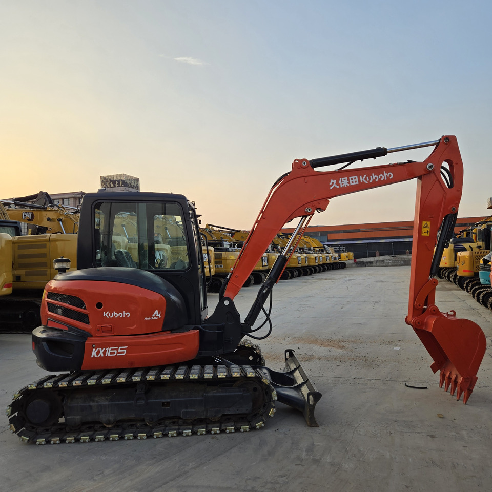 Kubota KX165 - Mini excavator: picture 1 Kubota KX165 - Mini excavator: picture 1