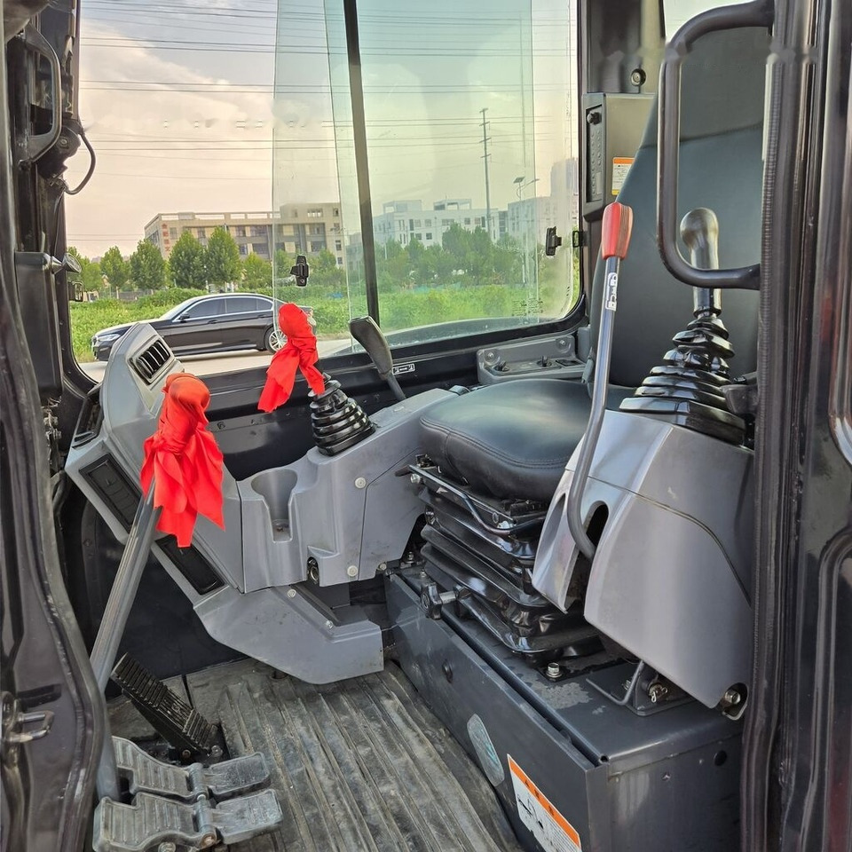 Mini excavator Kubota KX165: picture 8