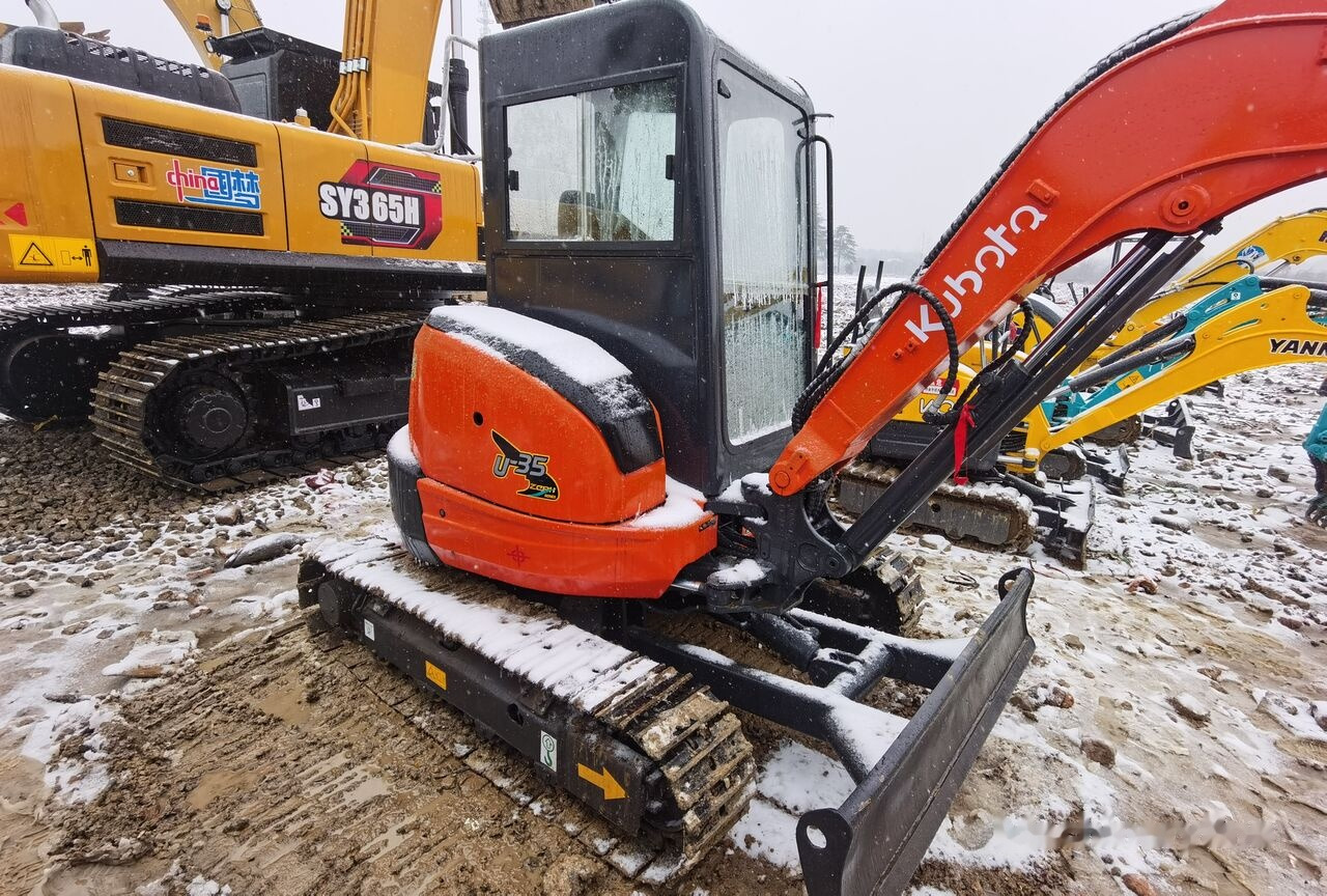 Kubota U35 - Mini excavator: picture 5 Kubota U35 - Mini excavator: picture 5