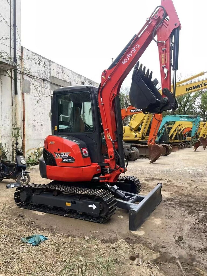 Kubota U35 - Mini excavator: picture 1 Kubota U35 - Mini excavator: picture 1