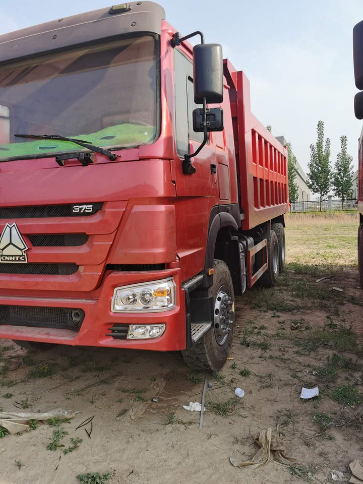 SINOTRUK HOWO - Tipper: picture 1 SINOTRUK HOWO - Tipper: picture 1