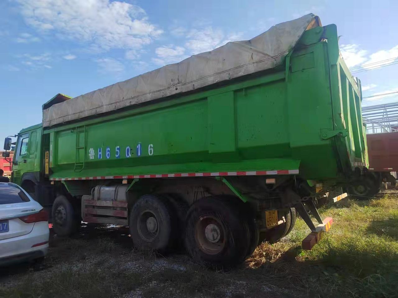 Box truck SINOTRUK HOWO: picture 6