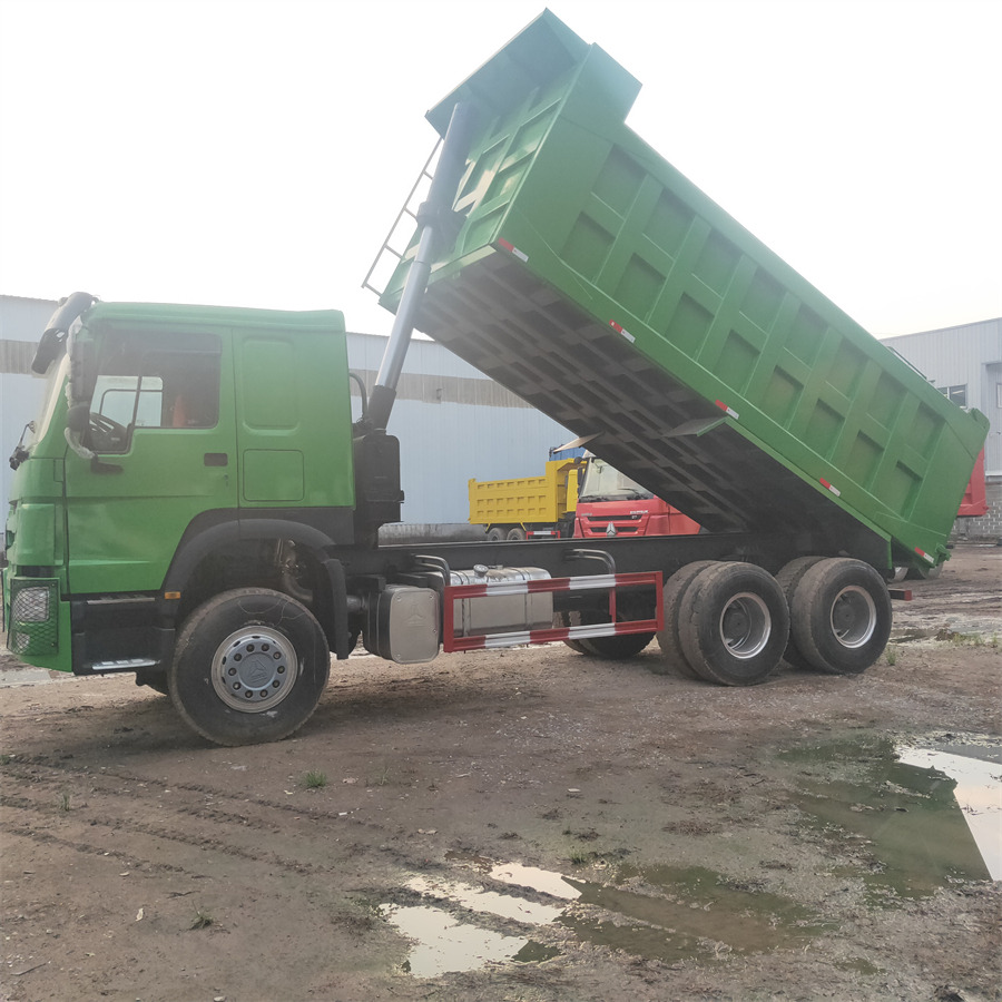 SINOTRUK HOWO - Tipper: picture 1 SINOTRUK HOWO - Tipper: picture 1