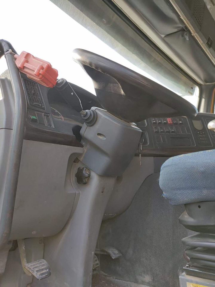 Tipper SINOTRUK HOWO: picture 9 Tipper SINOTRUK HOWO: picture 9