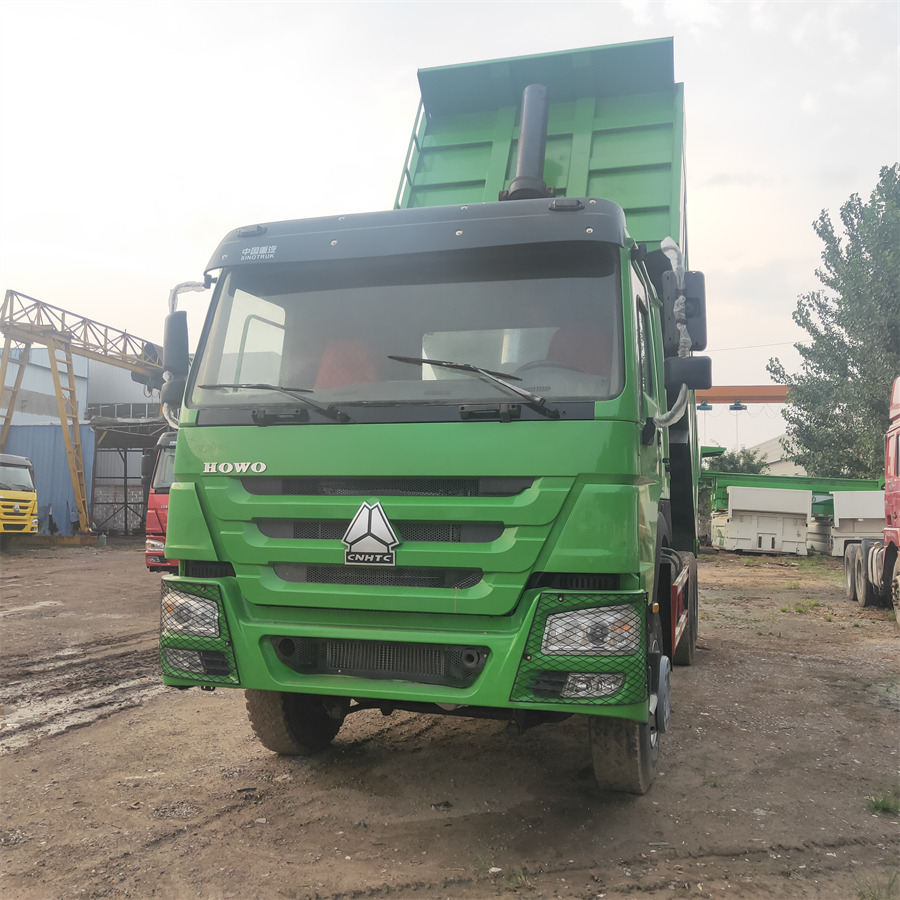 SINOTRUK HOWO - Tipper: picture 3 SINOTRUK HOWO - Tipper: picture 3
