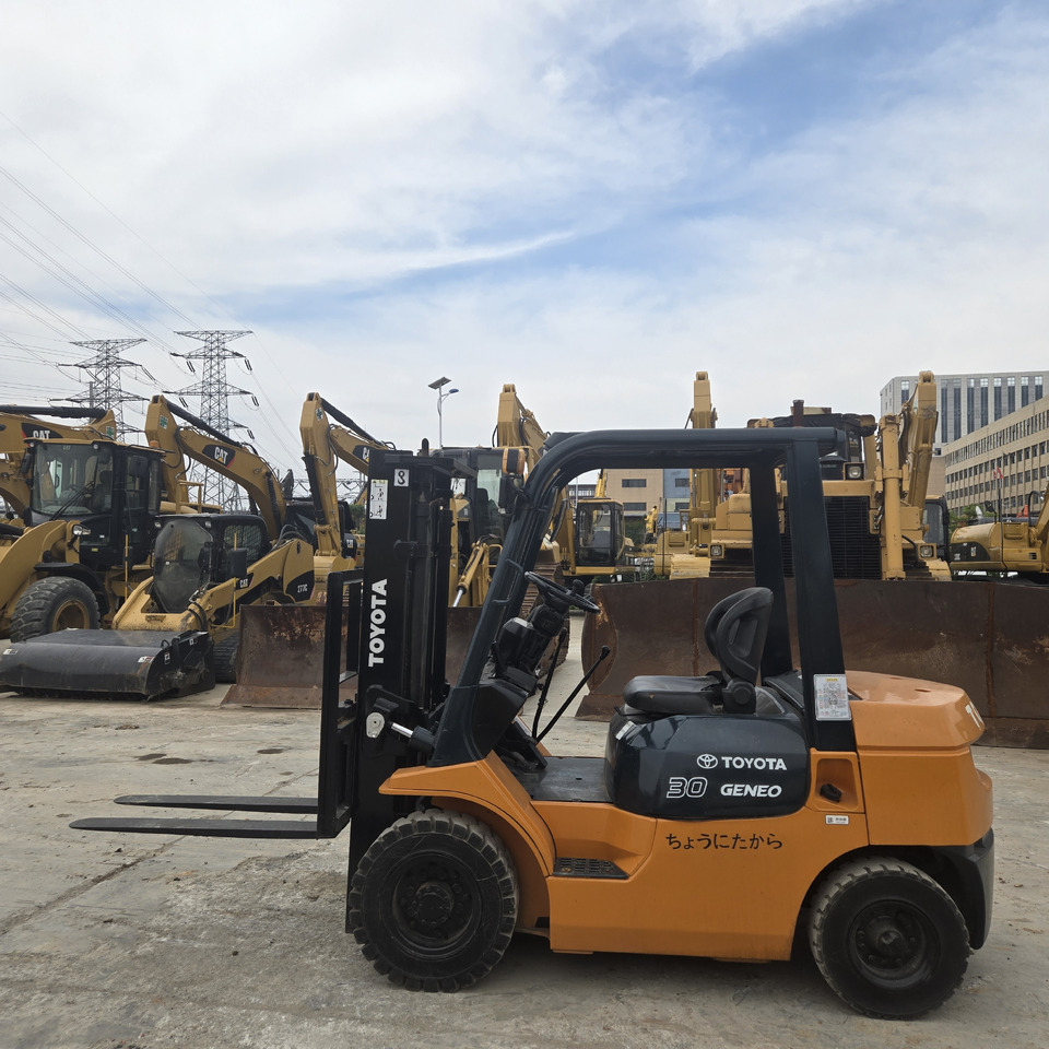 Toyota FD30 - Diesel forklift: picture 2 Toyota FD30 - Diesel forklift: picture 2