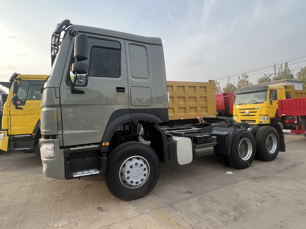 SINOTRUK HOWO - Tractor unit: picture 5 SINOTRUK HOWO - Tractor unit: picture 5
