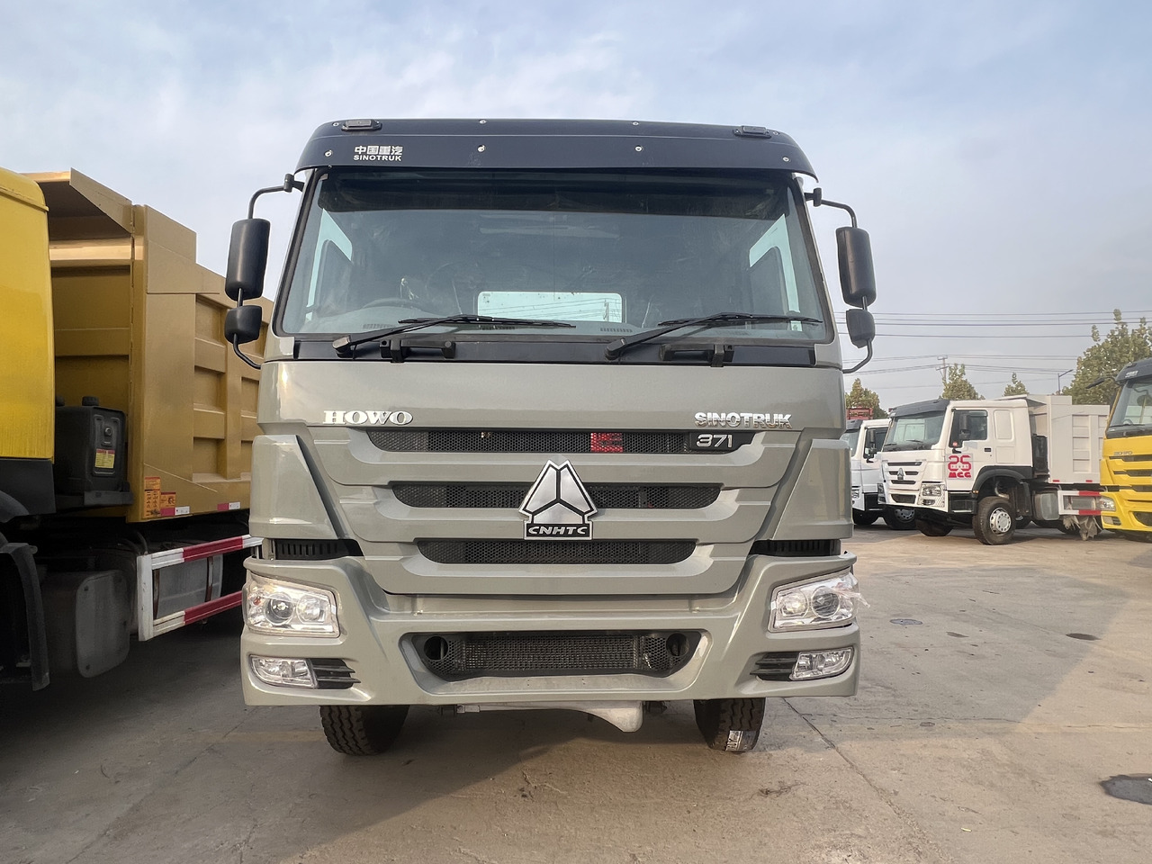 SINOTRUK HOWO - Tractor unit: picture 3 SINOTRUK HOWO - Tractor unit: picture 3