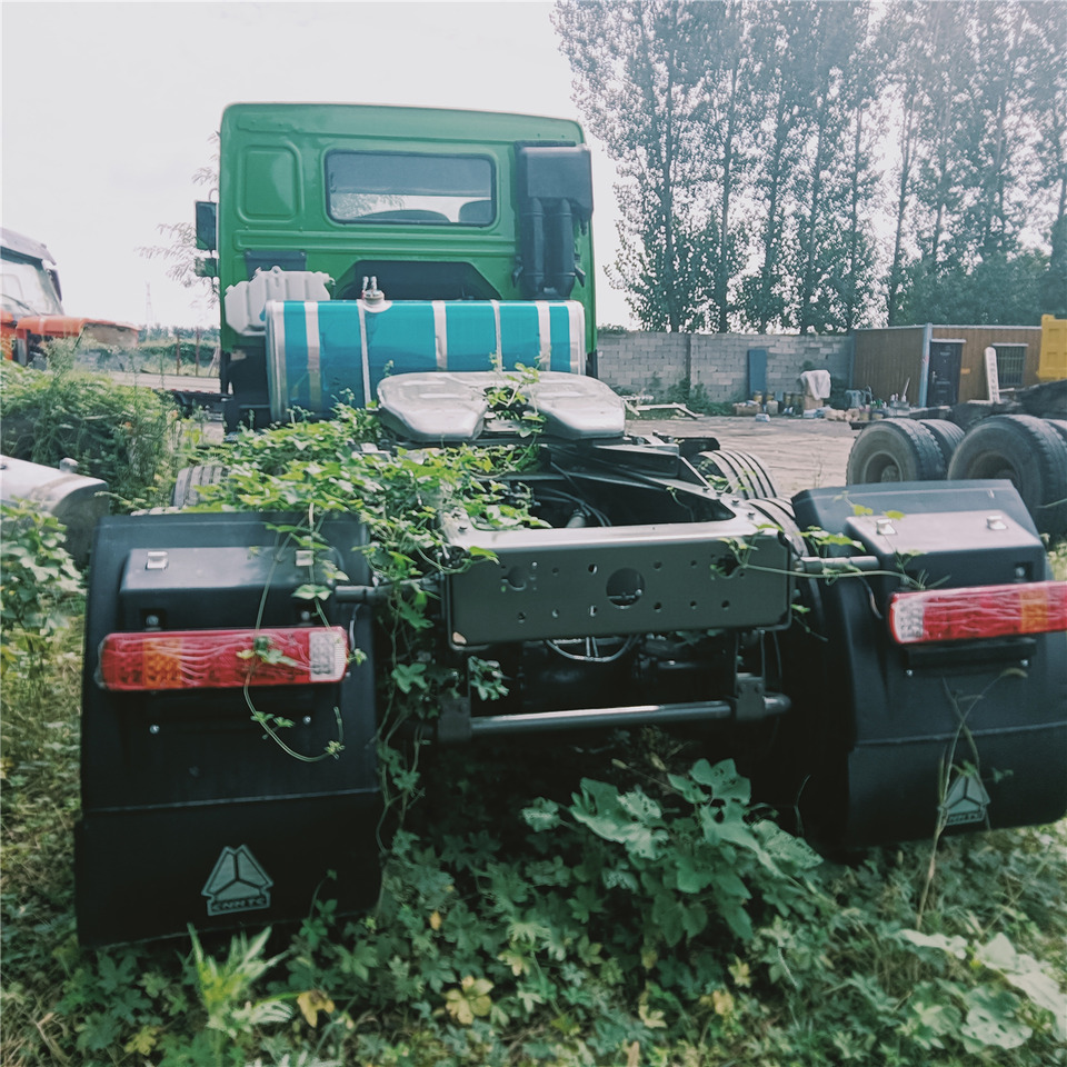 Tractor unit SINOTRUK HOWO tralier head: picture 6 Tractor unit SINOTRUK HOWO tralier head: picture 6
