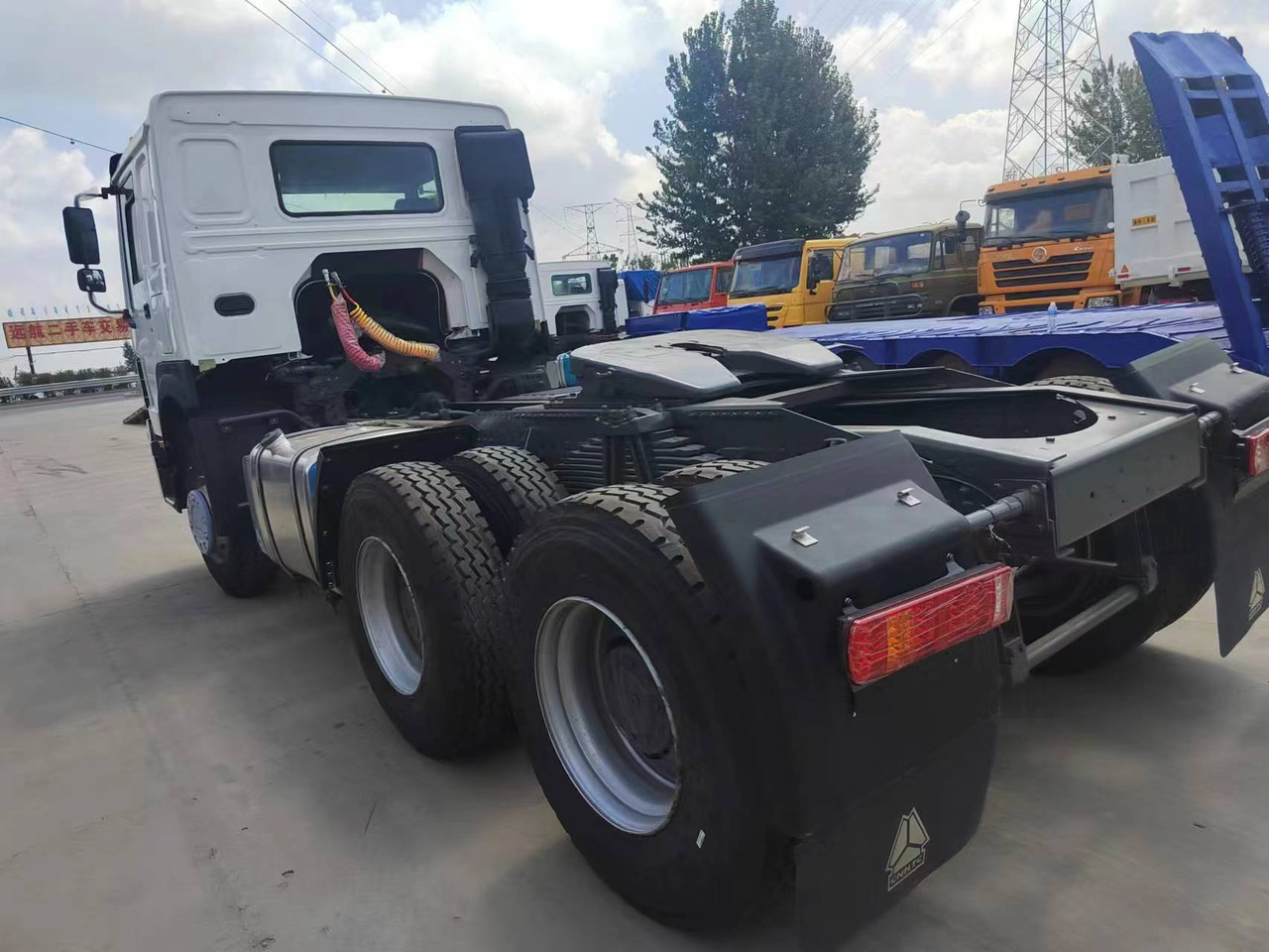 Tractor unit SINOTRUK Trailer head: picture 6