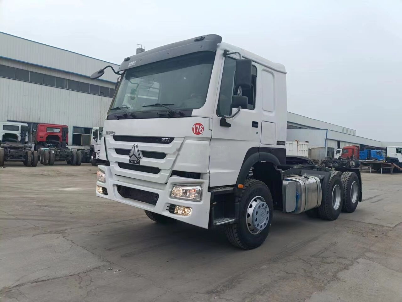 Tractor unit Sinotruk Howo 371: picture 6