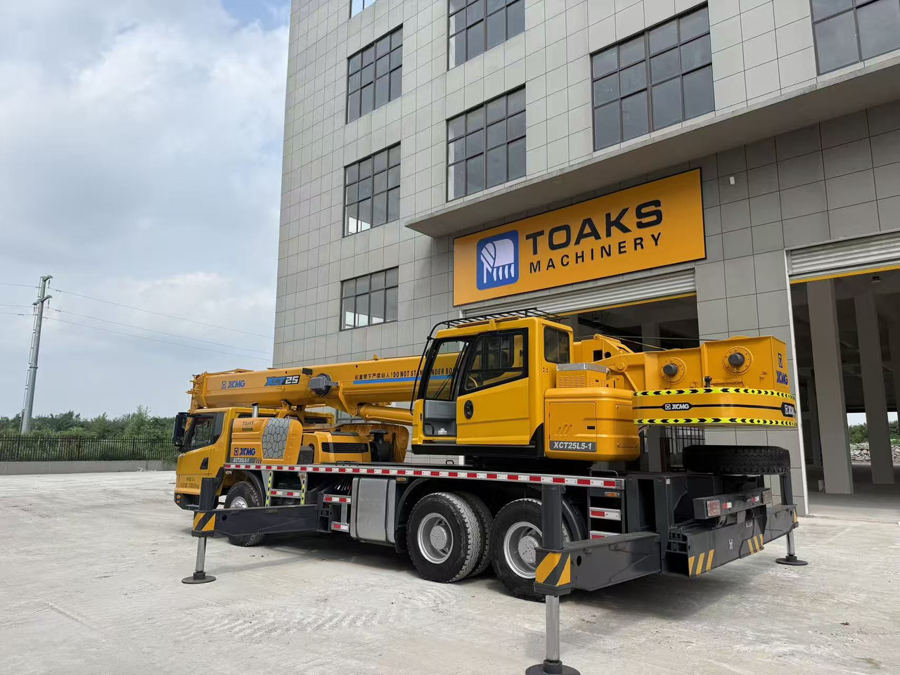 XCMG XCT25L5 - Crane truck: picture 5 XCMG XCT25L5 - Crane truck: picture 5