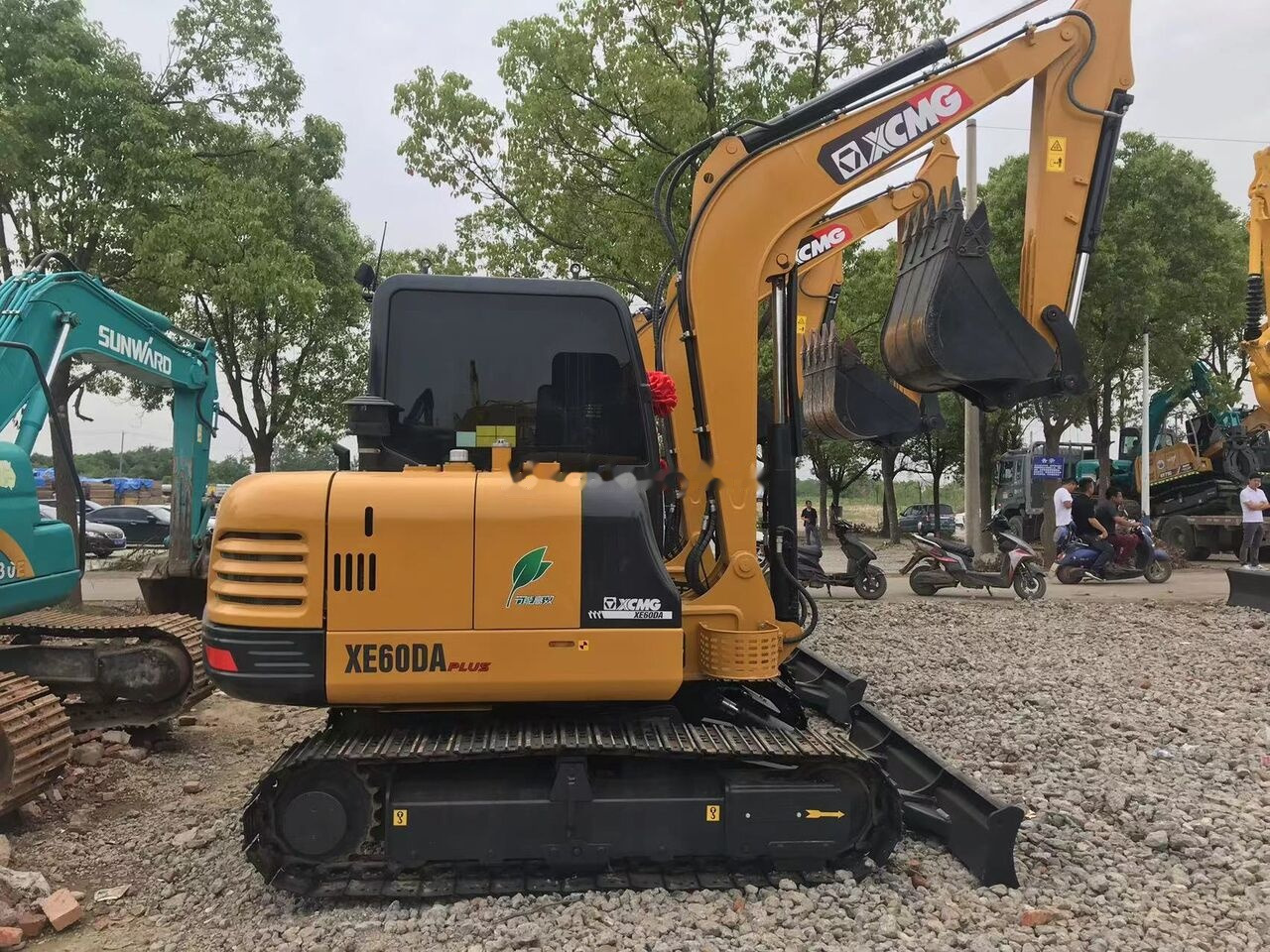 XCMG XE60DA - Mini excavator: picture 1 XCMG XE60DA - Mini excavator: picture 1
