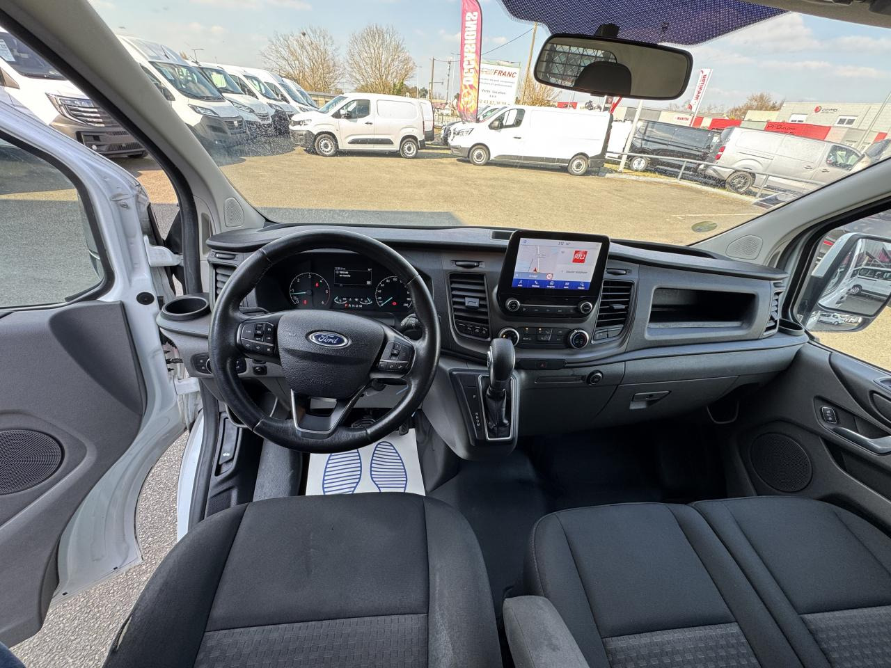 34 Transit Custom 2.0 TDCi - 130 - BVA S&S TRANSIT CUSTOM FOURGON Fourgon 300 L1H1 Trend Business P - Panel van: picture 4 34 Transit Custom 2.0 TDCi - 130 - BVA S&S TRANSIT CUSTOM FOURGON Fourgon 300 L1H1 Trend Business P - Panel van: picture 4