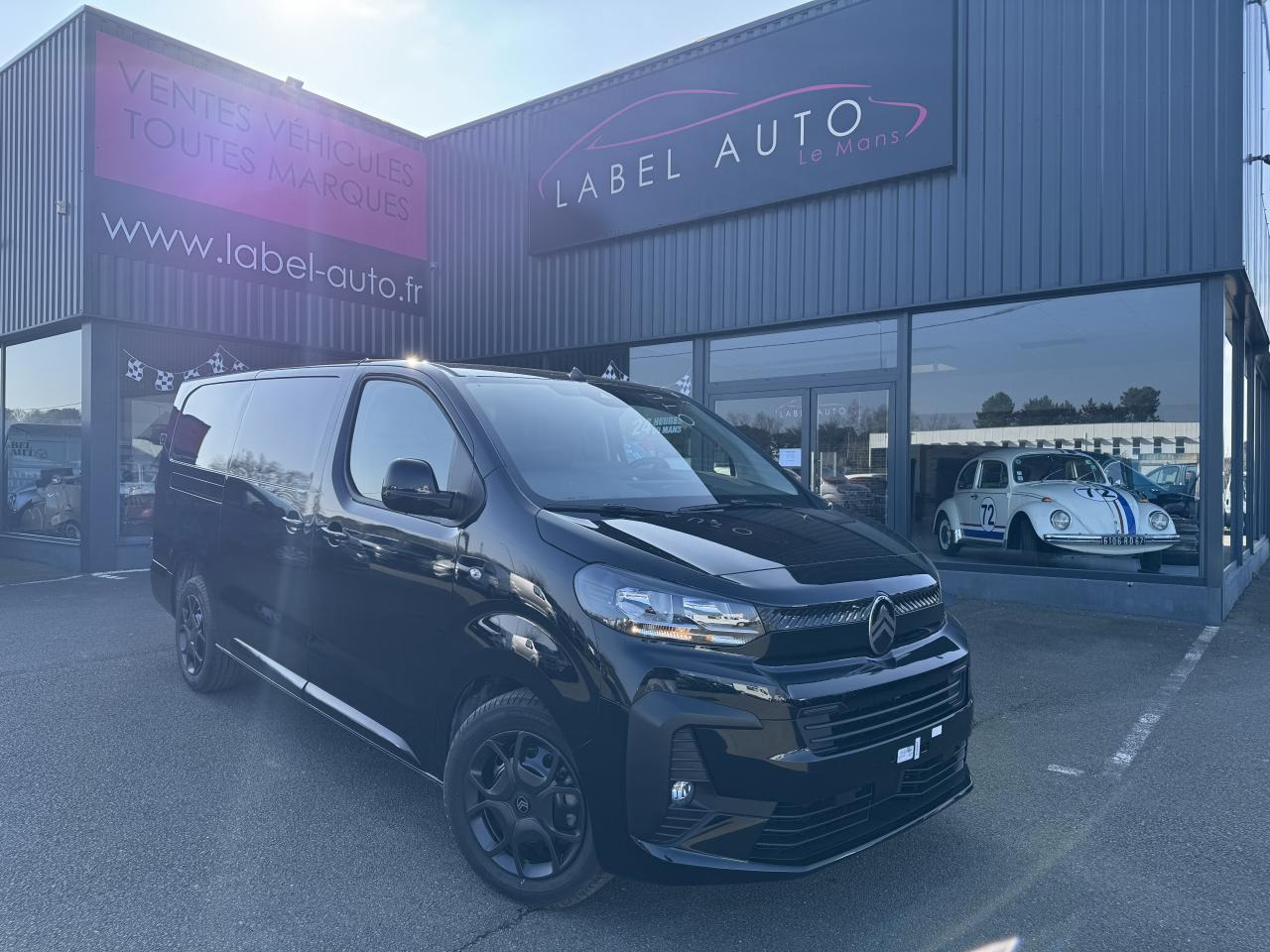 CITROEN Jumpy M 2.0 BlueHDi - 180 S&S - BV EAT8 III FOURGON . PHASE 2 - Panel van: picture 1 CITROEN Jumpy M 2.0 BlueHDi - 180 S&S - BV EAT8 III FOURGON . PHASE 2 - Panel van: picture 1