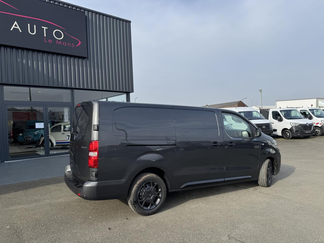 CITROEN jumpy 2 PLACES XL 2.0 BLUEHDI 180CH S&S PACK PREMIUM CONNECT EAT8 - Panel van: picture 5 CITROEN jumpy 2 PLACES XL 2.0 BLUEHDI 180CH S&S PACK PREMIUM CONNECT EAT8 - Panel van: picture 5