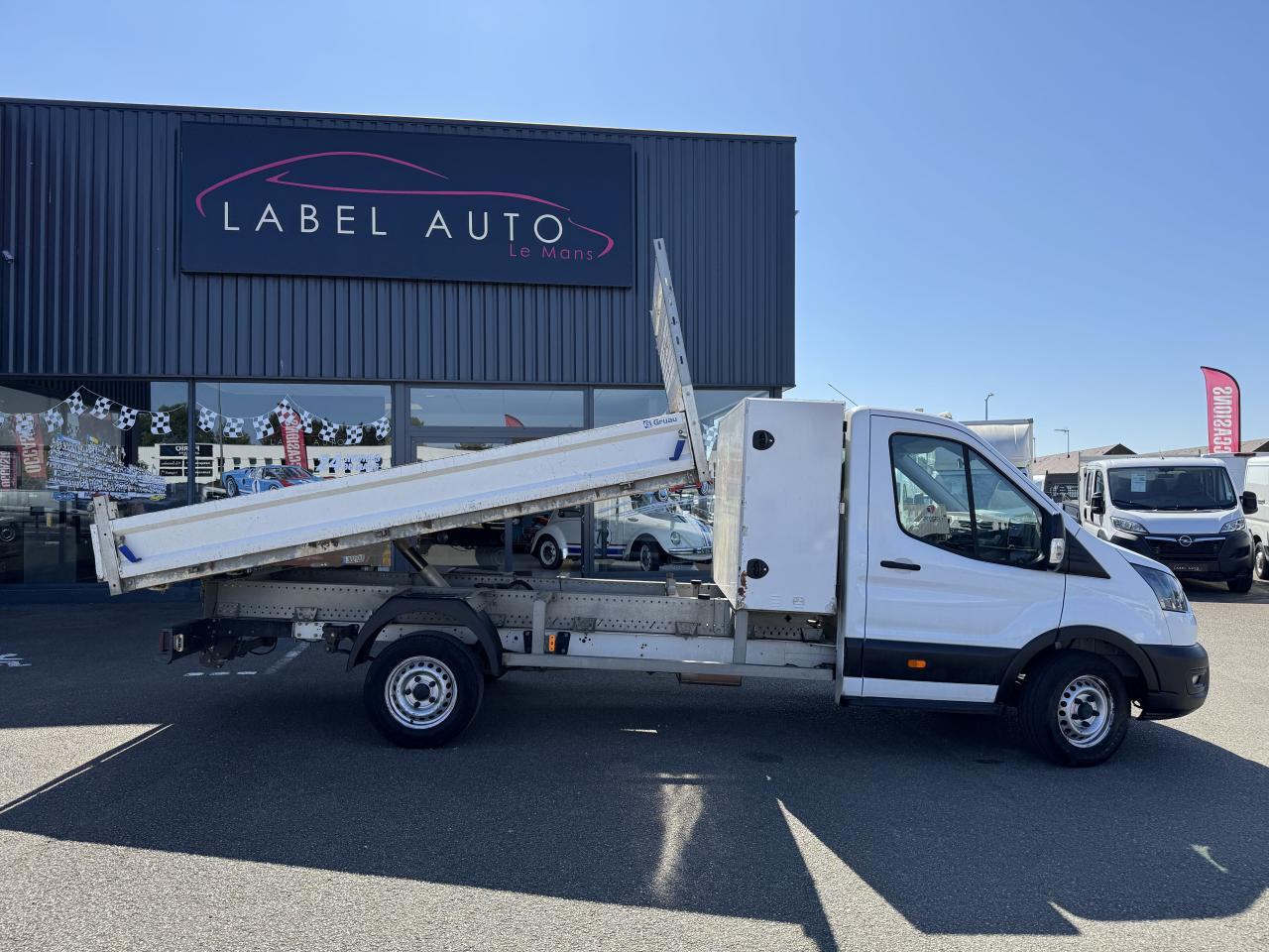 FORD TRANSIT BENNE COFFRE 350 L3 2.0 EcoBlue 170CH - Tipper van: picture 1 FORD TRANSIT BENNE COFFRE 350 L3 2.0 EcoBlue 170CH - Tipper van: picture 1