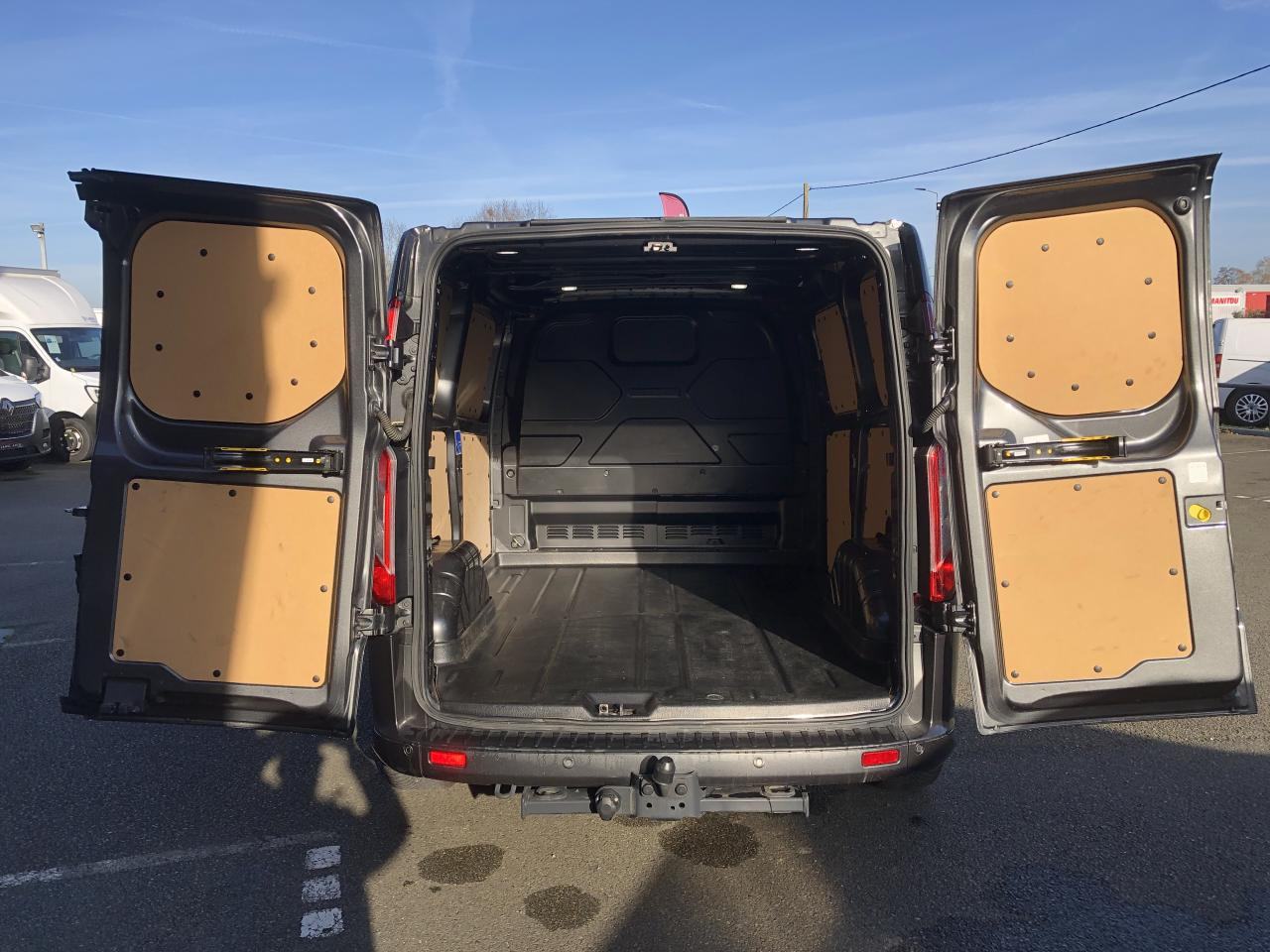 FORD Transit Custom 2.0 TDCi - 170 - BVA S&S TRANSIT CUSTOM FOURGON Fourgon 290 L1H1 Sport PHASE 2 - Panel van: picture 2 FORD Transit Custom 2.0 TDCi - 170 - BVA S&S TRANSIT CUSTOM FOURGON Fourgon 290 L1H1 Sport PHASE 2 - Panel van: picture 2