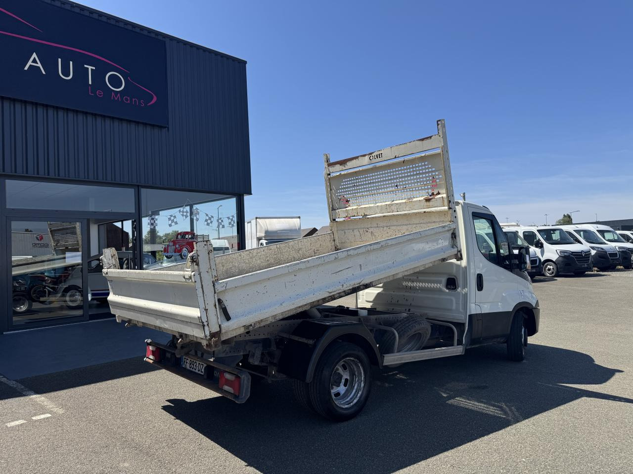 IVECO daily 35 C 12 BENNE RJ 2.3 120 CH - Tipper van: picture 5 IVECO daily 35 C 12 BENNE RJ 2.3 120 CH - Tipper van: picture 5