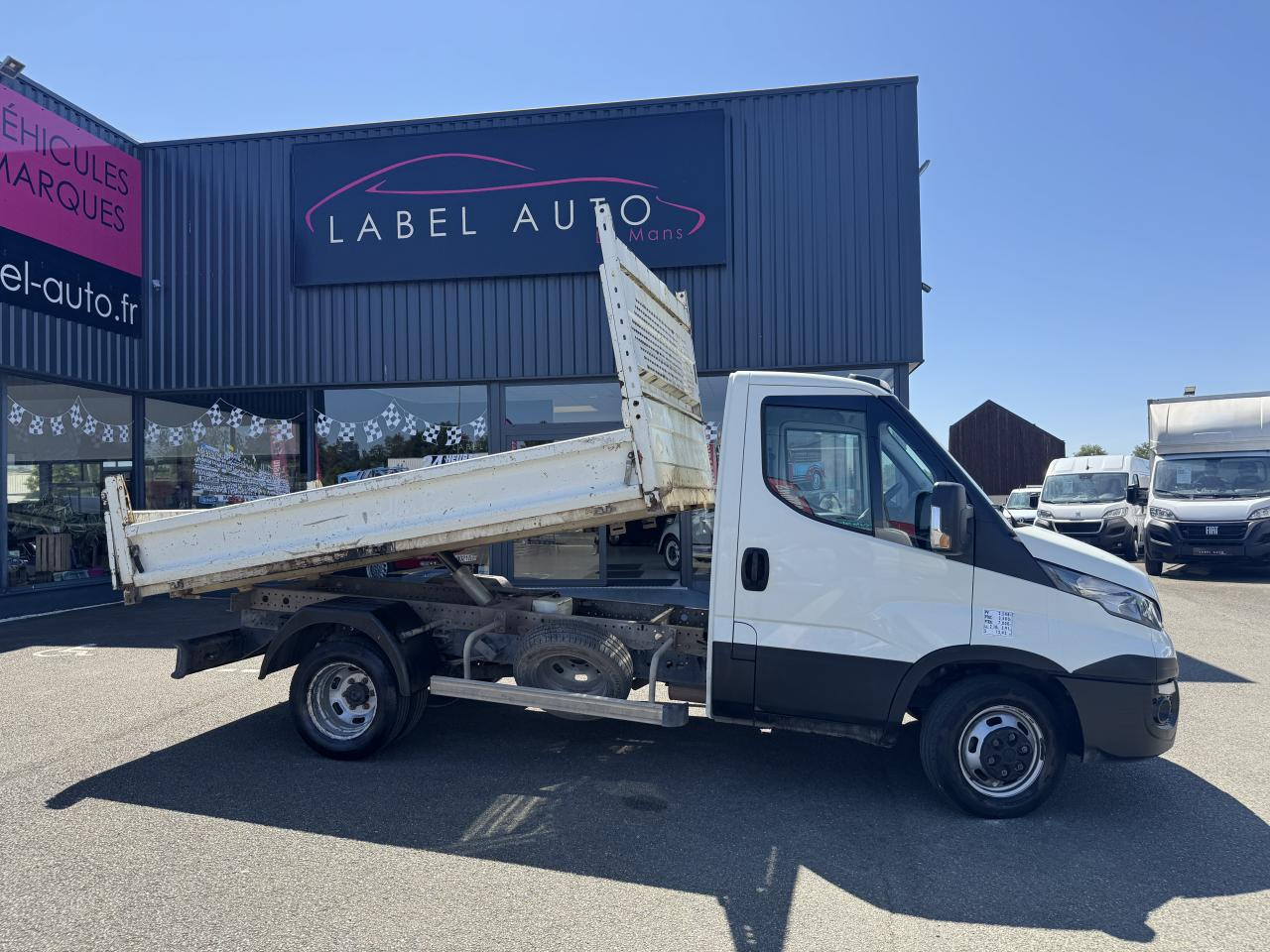IVECO daily 35 C 12 BENNE RJ 2.3 120 CH - Tipper van: picture 1 IVECO daily 35 C 12 BENNE RJ 2.3 120 CH - Tipper van: picture 1