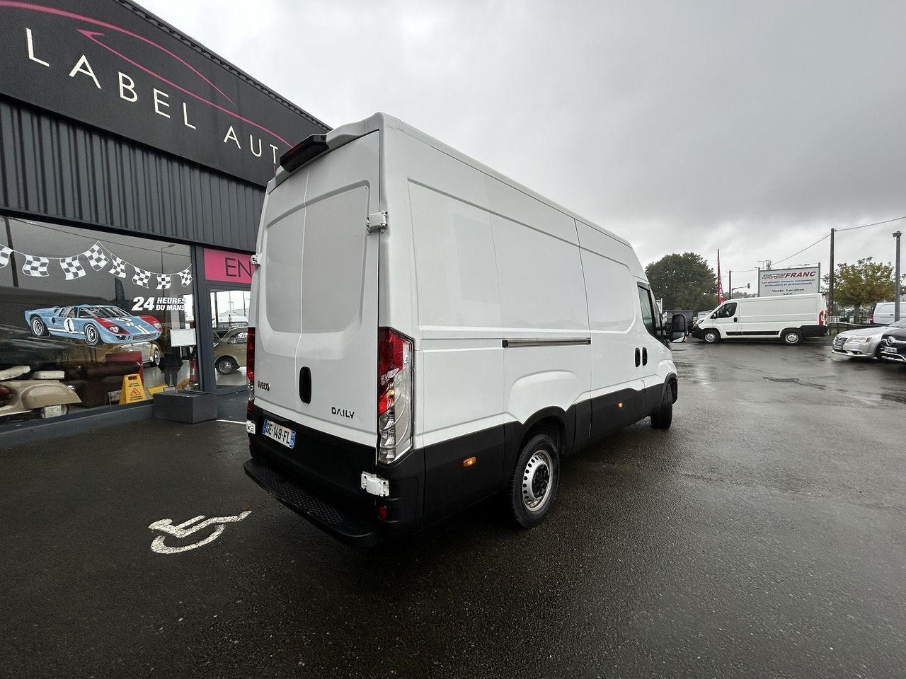 Iveco Daily 35S14 V12 - Panel van: picture 5 Iveco Daily 35S14 V12 - Panel van: picture 5