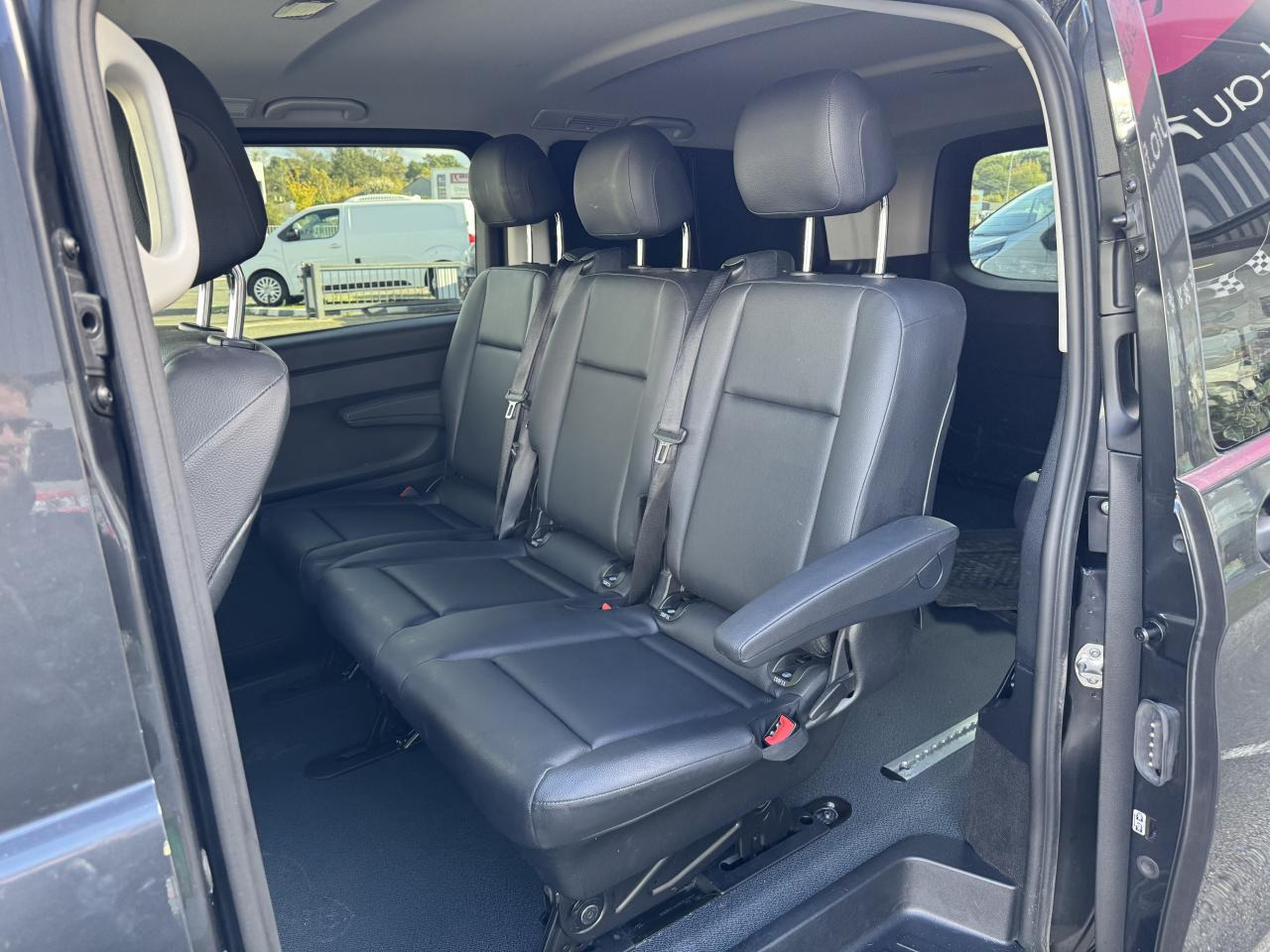 MERCEDES Vito TOURER Extra Long 3.05t 119 CDI BlueEfficiency - BVA 9G-Tronic Propulsion  MIXTO - BM 447 first - Panel van: picture 4 MERCEDES Vito TOURER Extra Long 3.05t 119 CDI BlueEfficiency - BVA 9G-Tronic Propulsion  MIXTO - BM 447 first - Panel van: picture 4