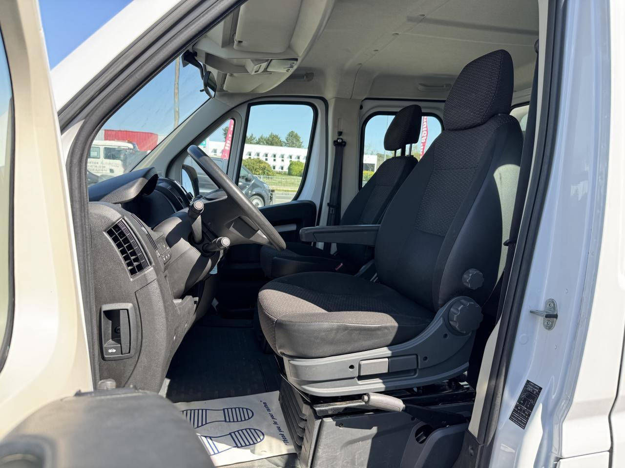 Opel Movano combi 3.5 MAXI 165CH BLUEHDI S&S BENNE COFFRE DOUBLE CABINE 6 PLACES - Tipper van: picture 4 Opel Movano combi 3.5 MAXI 165CH BLUEHDI S&S BENNE COFFRE DOUBLE CABINE 6 PLACES - Tipper van: picture 4