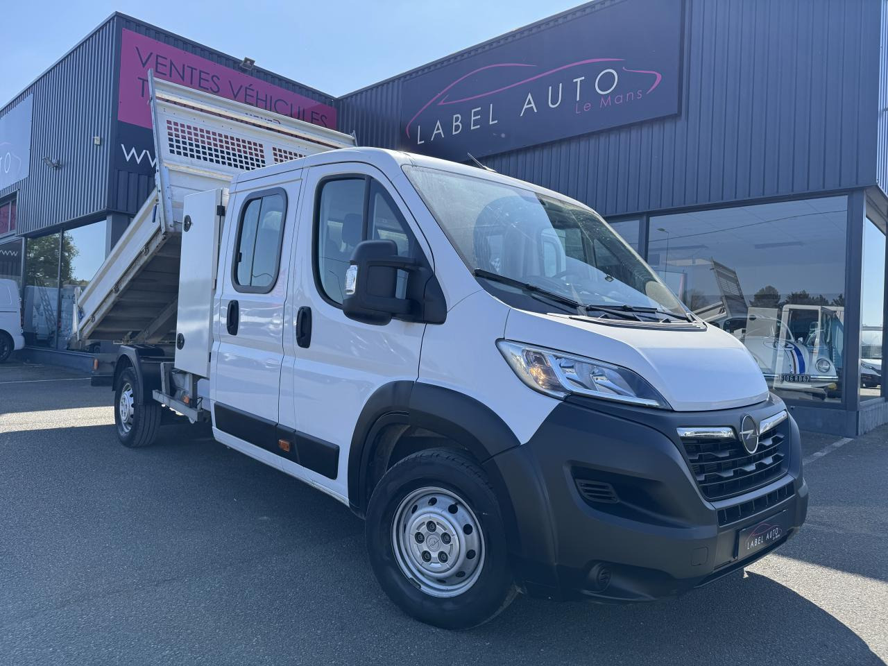 Opel Movano combi 3.5 MAXI 165CH BLUEHDI S&S BENNE COFFRE DOUBLE CABINE 6 PLACES - Tipper van: picture 2 Opel Movano combi 3.5 MAXI 165CH BLUEHDI S&S BENNE COFFRE DOUBLE CABINE 6 PLACES - Tipper van: picture 2