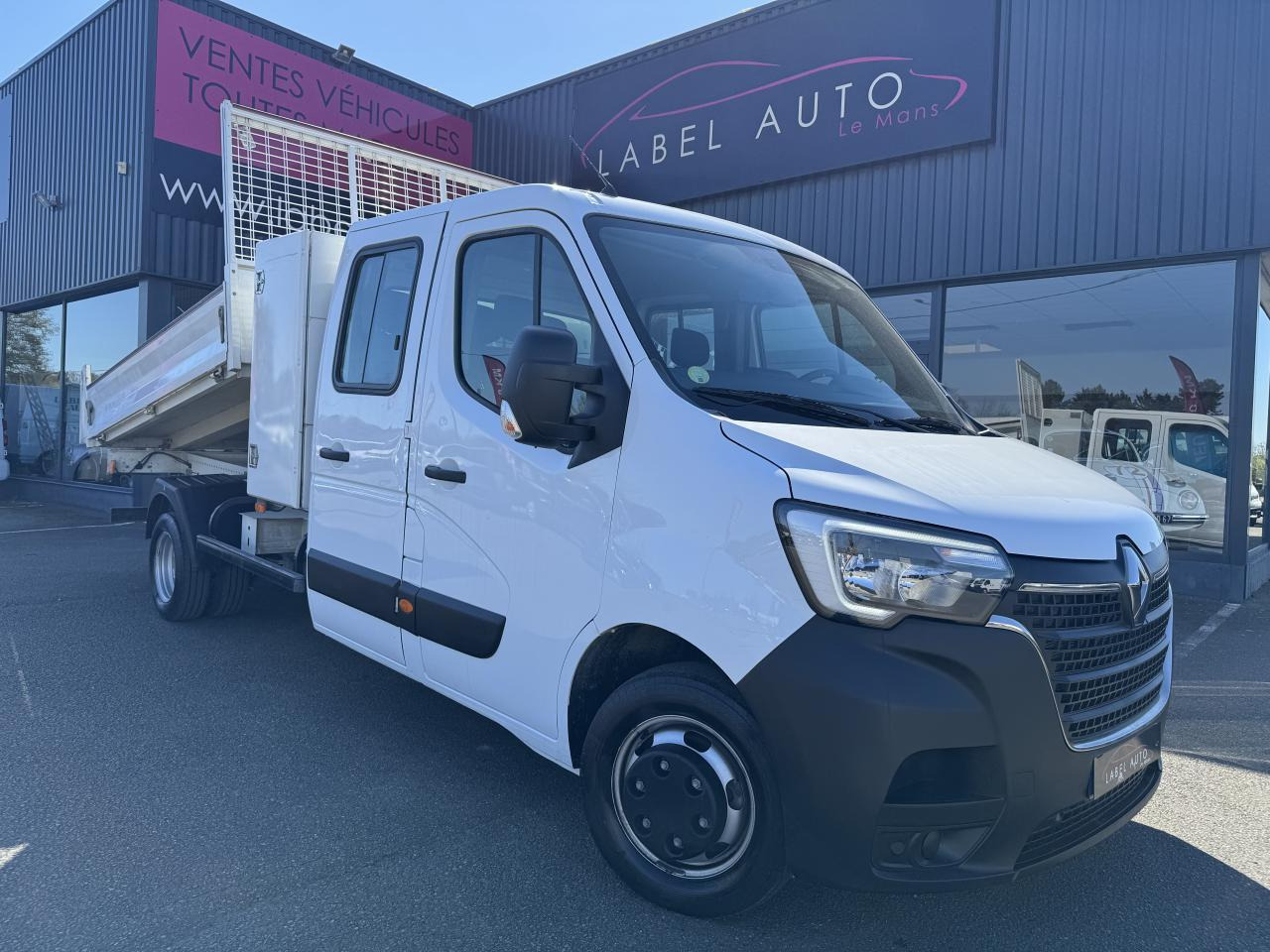 RENAULT MASTER 3T5 BENNE + COFFRE RJ DOUBLE CABINE 6 PL 2.3 DCI 130 CH CONFORT - Tipper van: picture 2 RENAULT MASTER 3T5 BENNE + COFFRE RJ DOUBLE CABINE 6 PL 2.3 DCI 130 CH CONFORT - Tipper van: picture 2