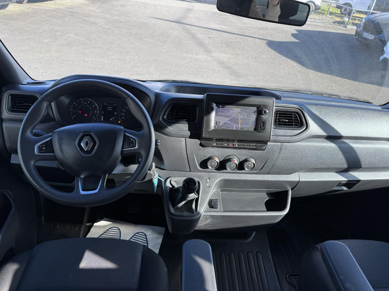 RENAULT MASTER 3T5 BENNE + COFFRE RJ DOUBLE CABINE 6 PL 2.3 DCI 130 CH CONFORT - Tipper van: picture 3 RENAULT MASTER 3T5 BENNE + COFFRE RJ DOUBLE CABINE 6 PL 2.3 DCI 130 CH CONFORT - Tipper van: picture 3