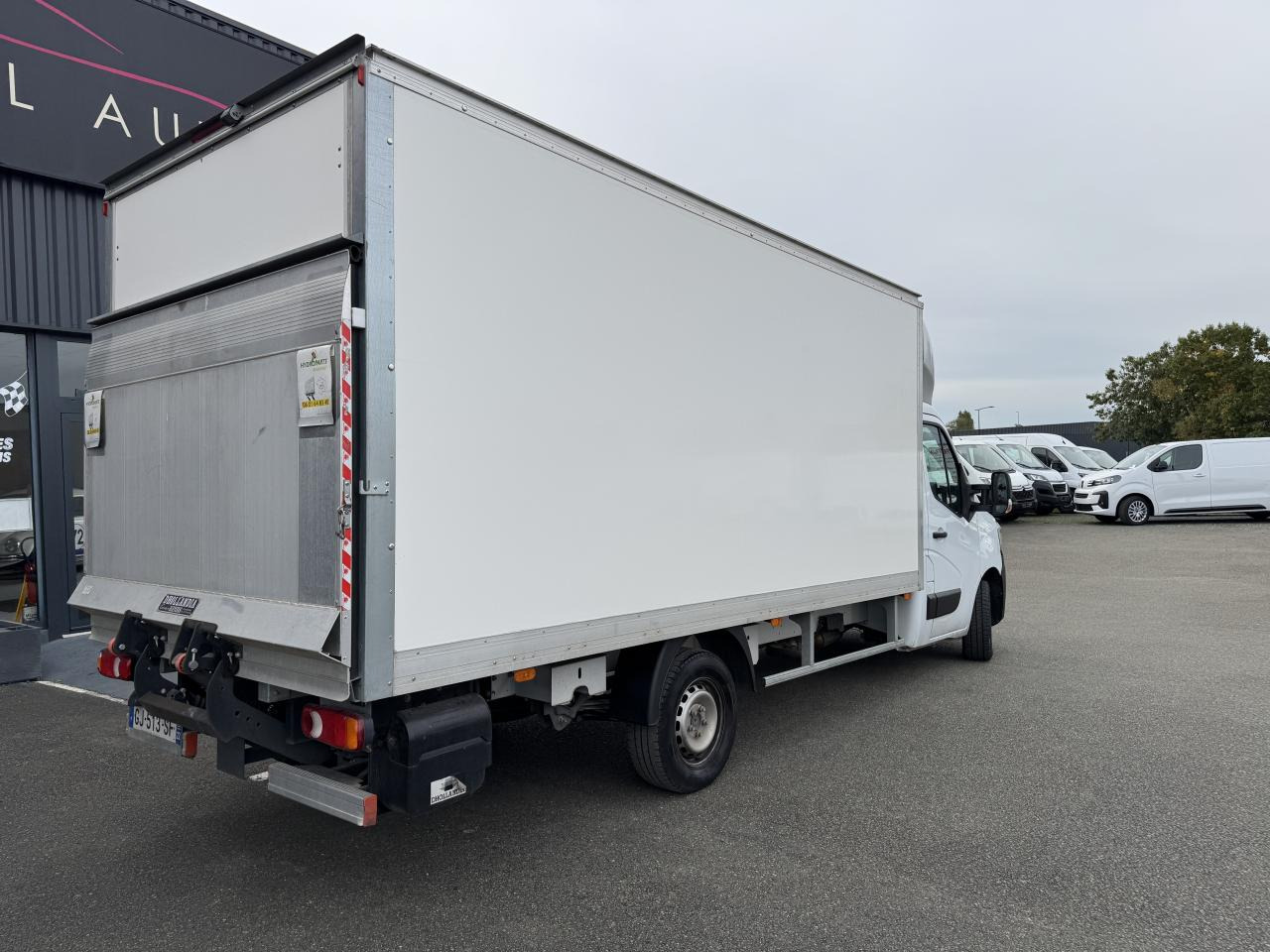 Closed box van RENAULT MASTER 3T5 CAISSE 20M3 HAYON 2.3 DCI 145CH CONFORT: picture 6 Closed box van RENAULT MASTER 3T5 CAISSE 20M3 HAYON 2.3 DCI 145CH CONFORT: picture 6