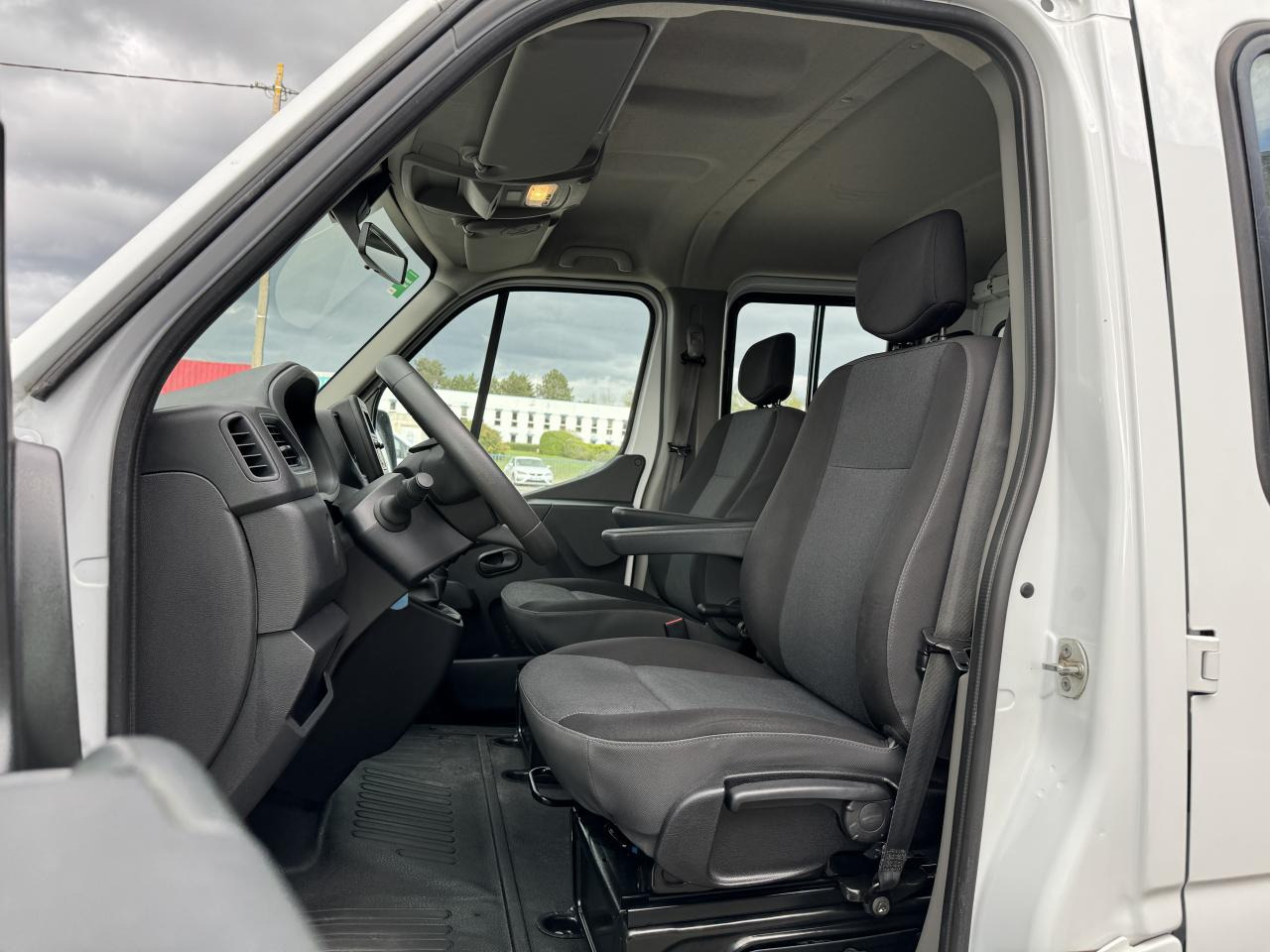 RENAULT Master Confort R3500RJ L4 2.3 dCi - 130 III CHASSIS DOUBLE CABINE Châssis Double Cabine L4 Pr - Tipper van, Combi van: picture 4 RENAULT Master Confort R3500RJ L4 2.3 dCi - 130 III CHASSIS DOUBLE CABINE Châssis Double Cabine L4 Pr - Tipper van, Combi van: picture 4