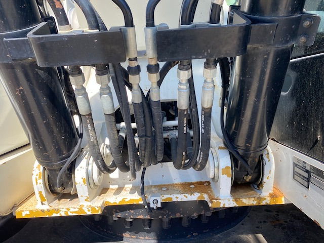 Crawler excavator CATERPILLAR 330 F: picture 21 Crawler excavator CATERPILLAR 330 F: picture 21