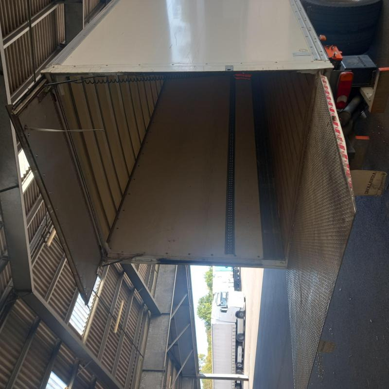 RENAULT MIDLUM 45M3 270 CV - Box truck: picture 2 RENAULT MIDLUM 45M3 270 CV - Box truck: picture 2