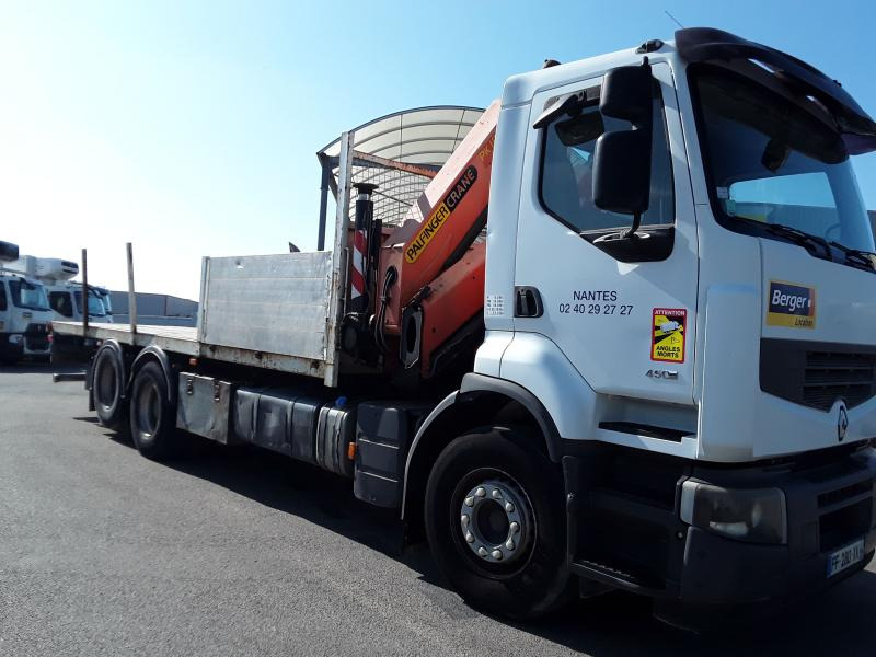 RENAULT PREMIUM 450cv PLAT-GRUE AR-CAB - Dropside/ Flatbed truck: picture 2 RENAULT PREMIUM 450cv PLAT-GRUE AR-CAB - Dropside/ Flatbed truck: picture 2