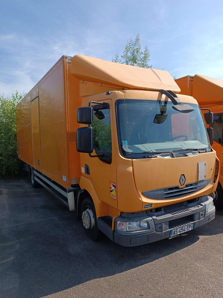 Renault Midlum 180.12 H Extra light Fourgon polyfond avec Hayon repliable - Box truck: picture 1 Renault Midlum 180.12 H Extra light Fourgon polyfond avec Hayon repliable - Box truck: picture 1