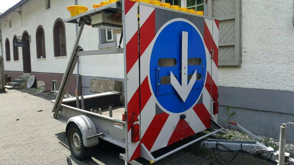 Absperrtafel Verkehrsleitanhänger verkehrsicherungsanhänger Nisse - Construction equipment, Trailer: picture 3 Absperrtafel Verkehrsleitanhänger verkehrsicherungsanhänger Nisse - Construction equipment, Trailer: picture 3