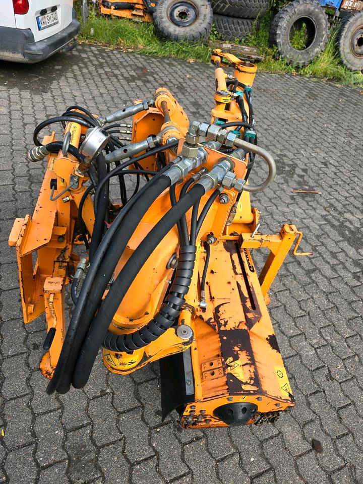 Dücker MGK 13 Randstreifenmäher Randstreifenmähgerät Böschungsmulcher Böschungsmäher Seitenmulcher Mähausleger für Ladog Multicar Hansa Unimog u300 300 400 500 327 323 530 405 - Verge mower: picture 2 Dücker MGK 13 Randstreifenmäher Randstreifenmähgerät Böschungsmulcher Böschungsmäher Seitenmulcher Mähausleger für Ladog Multicar Hansa Unimog u300 300 400 500 327 323 530 405 - Verge mower: picture 2