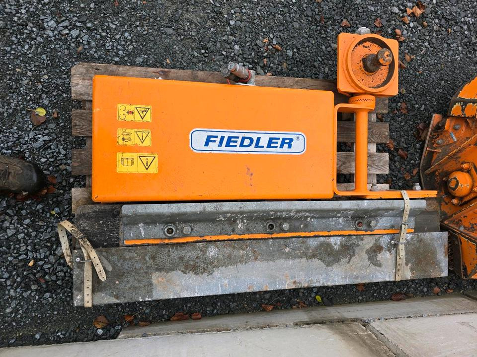 Fiedler FAS 1400 Wallheckenschere Astschere Astkutter Astcutter Lichtraumprofilsäge Lichtraumprofilschere für Mähausleger Böschungsmäher Böschungsmulcher FFA 400 Bagger DUA UNA Dücker Mulag - Flail mower/ Mulcher: picture 2 Fiedler FAS 1400 Wallheckenschere Astschere Astkutter Astcutter Lichtraumprofilsäge Lichtraumprofilschere für Mähausleger Böschungsmäher Böschungsmulcher FFA 400 Bagger DUA UNA Dücker Mulag - Flail mower/ Mulcher: picture 2