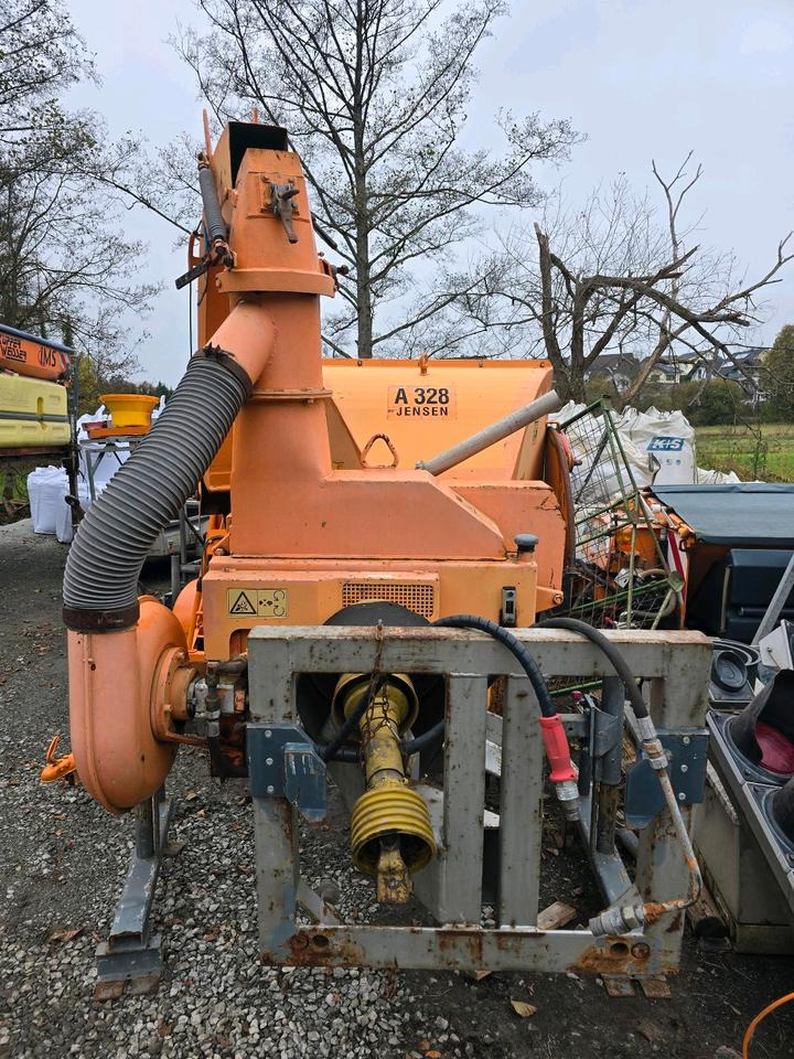Jensen A328 Holhäcksler Holzhacker Holzschreder passend für Unimog 405 U 300 400 500 527 530 523 - Wood chipper: picture 3 Jensen A328 Holhäcksler Holzhacker Holzschreder passend für Unimog 405 U 300 400 500 527 530 523 - Wood chipper: picture 3