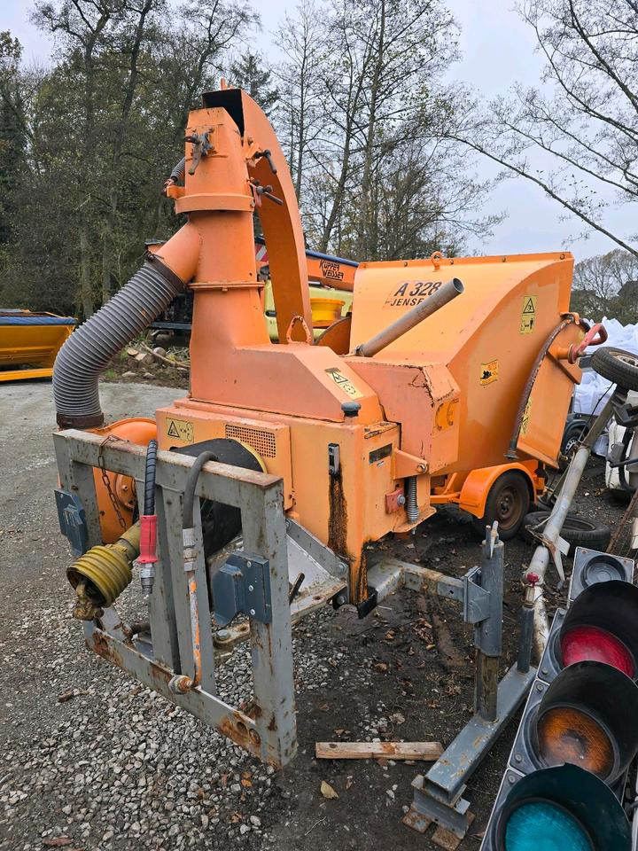 Jensen A328 Holhäcksler Holzhacker Holzschreder passend für Unimog 405 U 300 400 500 527 530 523 - Wood chipper: picture 2 Jensen A328 Holhäcksler Holzhacker Holzschreder passend für Unimog 405 U 300 400 500 527 530 523 - Wood chipper: picture 2