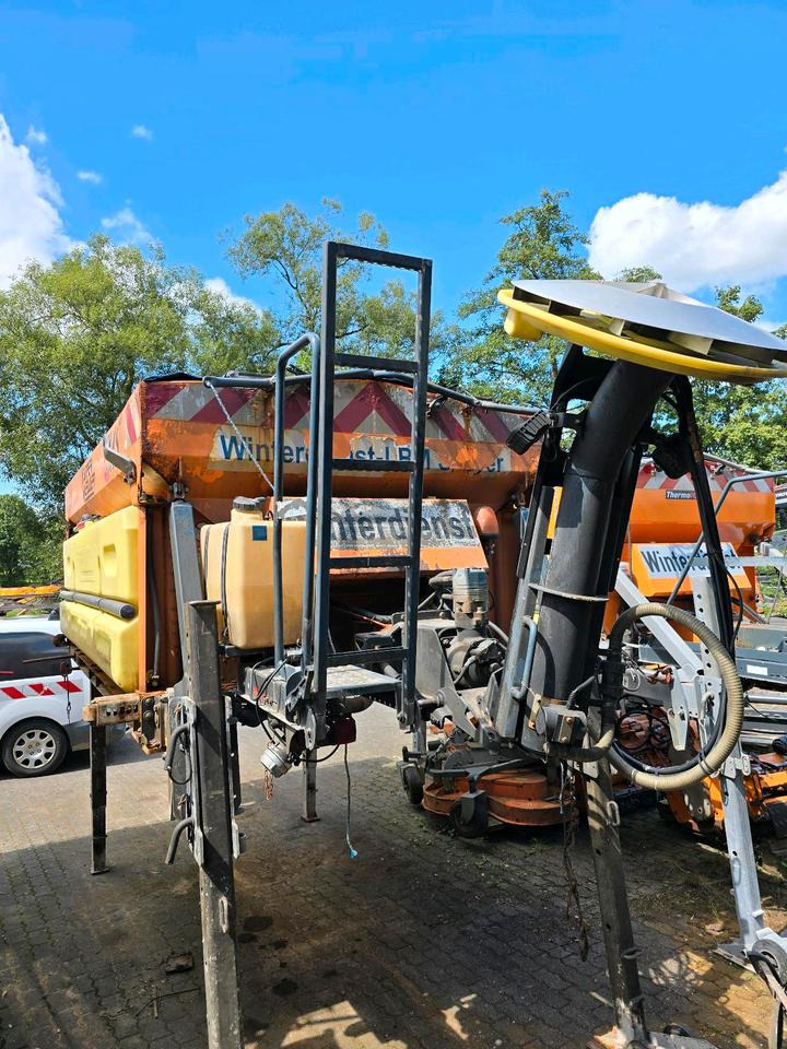 Küpper-Weisser IMSSM 5m3 Salzstreuer IMS Diese-Motor Salzsilo Winterdienst Schneepflug LKW Schmidt Stratos - Sand/ Salt spreader: picture 3 Küpper-Weisser IMSSM 5m3 Salzstreuer IMS Diese-Motor Salzsilo Winterdienst Schneepflug LKW Schmidt Stratos - Sand/ Salt spreader: picture 3