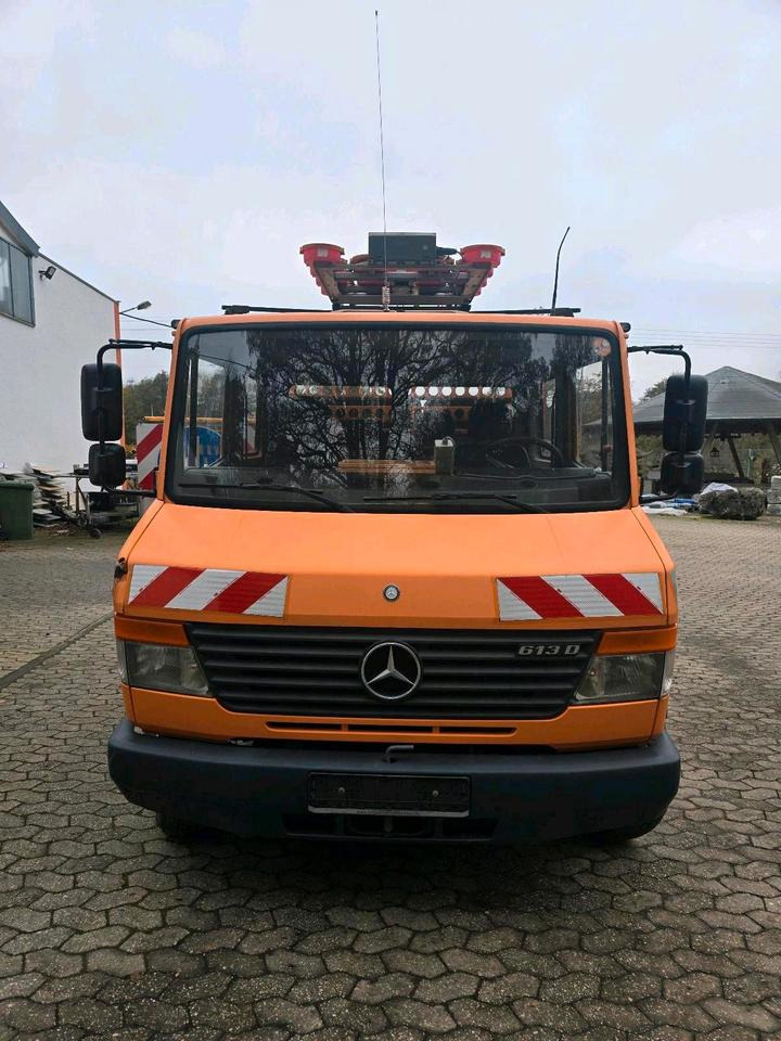 Mercedes-Benz Vario 613D Bluetec 5 Pritsche Doka LKW - Dropside/ Flatbed truck: picture 4 Mercedes-Benz Vario 613D Bluetec 5 Pritsche Doka LKW - Dropside/ Flatbed truck: picture 4