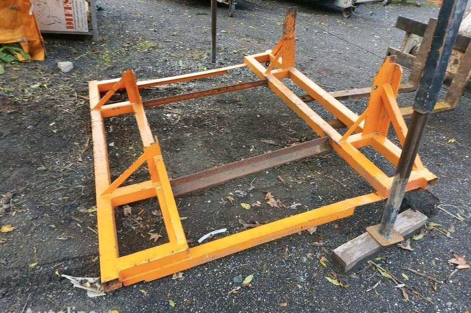 Aufbaurahmen Fendt Xylon 524 522 520 für Böschungsmäher Böschungsmulcher - Spare parts for Flail mower/ Mulcher: picture 1 Aufbaurahmen Fendt Xylon 524 522 520 für Böschungsmäher Böschungsmulcher - Spare parts for Flail mower/ Mulcher: picture 1