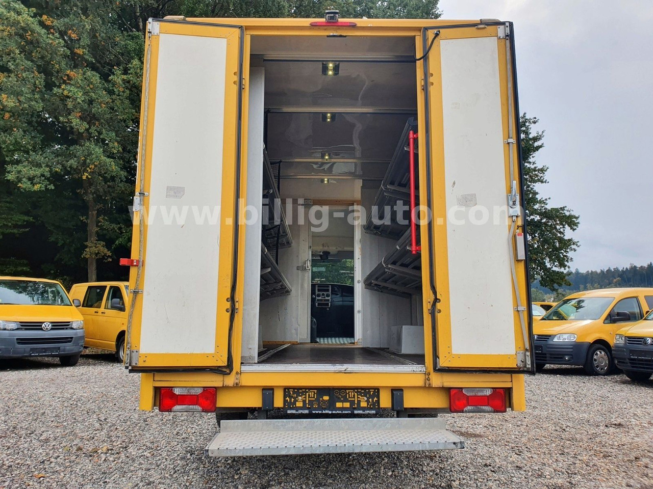 Iveco Daily 1.Hd*EU4*Luftfed.* Integralkoffer DHL POST - Car: picture 5 Iveco Daily 1.Hd*EU4*Luftfed.* Integralkoffer DHL POST - Car: picture 5