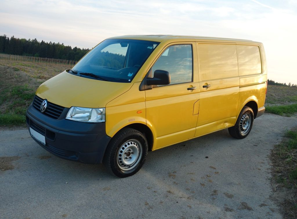Volkswagen T5 1.9 TDI Transporter 2xSchiebetüre 1.Hand - Minibus, Passenger van: picture 4 Volkswagen T5 1.9 TDI Transporter 2xSchiebetüre 1.Hand - Minibus, Passenger van: picture 4