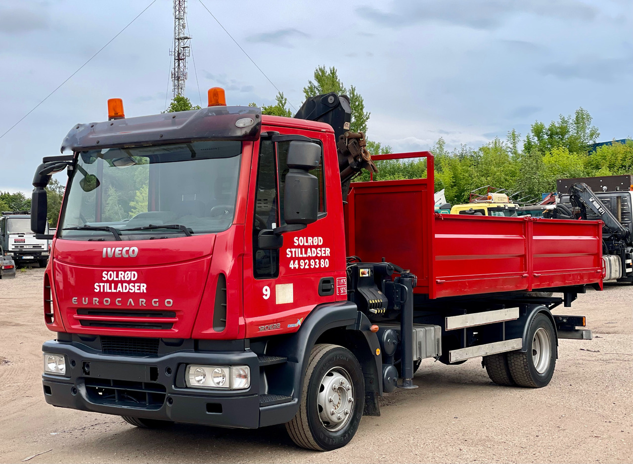 IVECO EUROCARGO - Crane truck: picture 5 IVECO EUROCARGO - Crane truck: picture 5