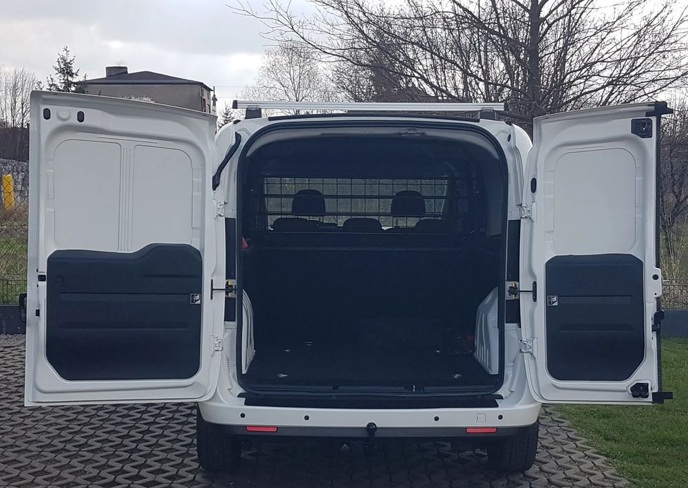 Fiat Doblo 1.6 Multijet 16V Easy - Car: picture 5 Fiat Doblo 1.6 Multijet 16V Easy - Car: picture 5