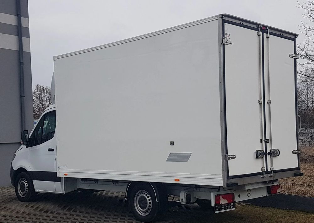 Mercedes-Benz Sprinter CHŁODNIA 8EP IZOTERMA AGREGAT ZANOTTI 4,12x2,15x2,30 KLIMA 314CDI - Refrigerated delivery van: picture 3 Mercedes-Benz Sprinter CHŁODNIA 8EP IZOTERMA AGREGAT ZANOTTI 4,12x2,15x2,30 KLIMA 314CDI - Refrigerated delivery van: picture 3