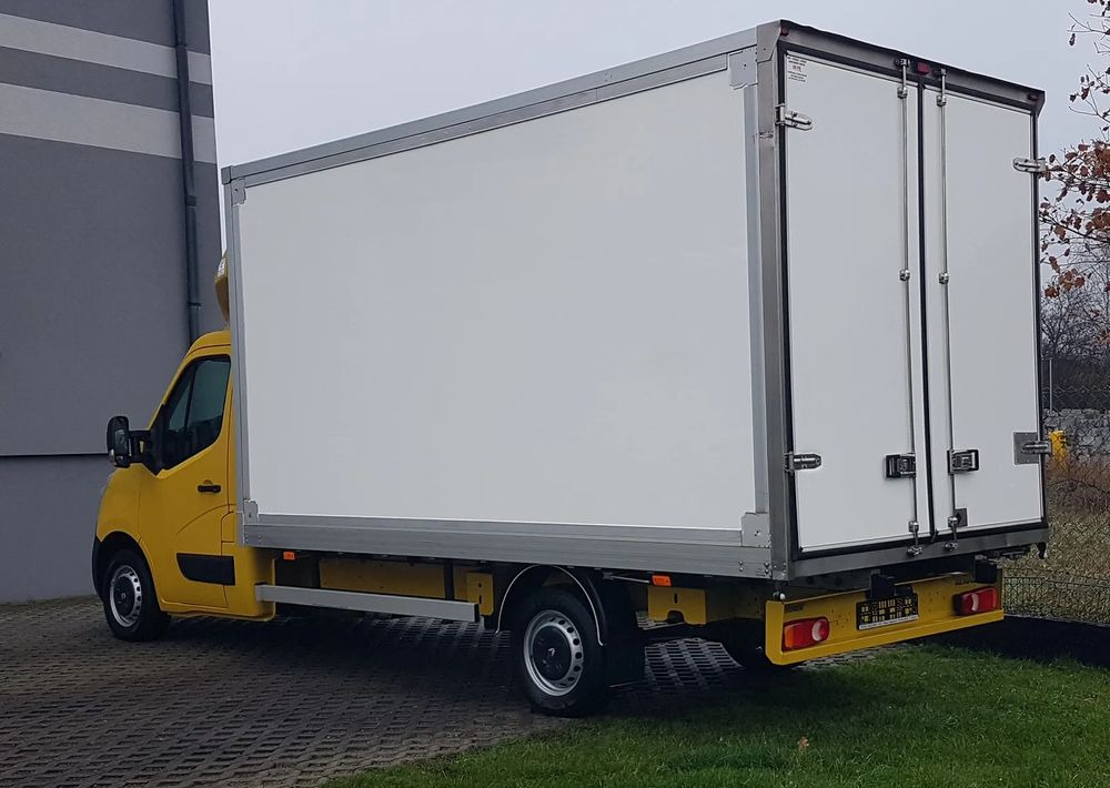 Renault MASTER KONTENER 8EP 4,21x2,23x2,22 KLIMA MANUAL KRAJOWY 6-BIEGÓW - Closed box van: picture 3 Renault MASTER KONTENER 8EP 4,21x2,23x2,22 KLIMA MANUAL KRAJOWY 6-BIEGÓW - Closed box van: picture 3